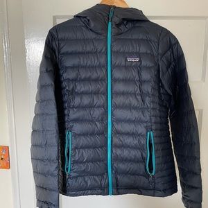 Patagonia Women’s Down Sweater hoody